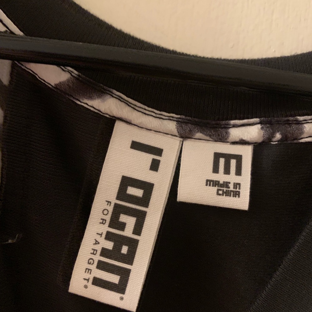 Tank top - Picture 2 of 3